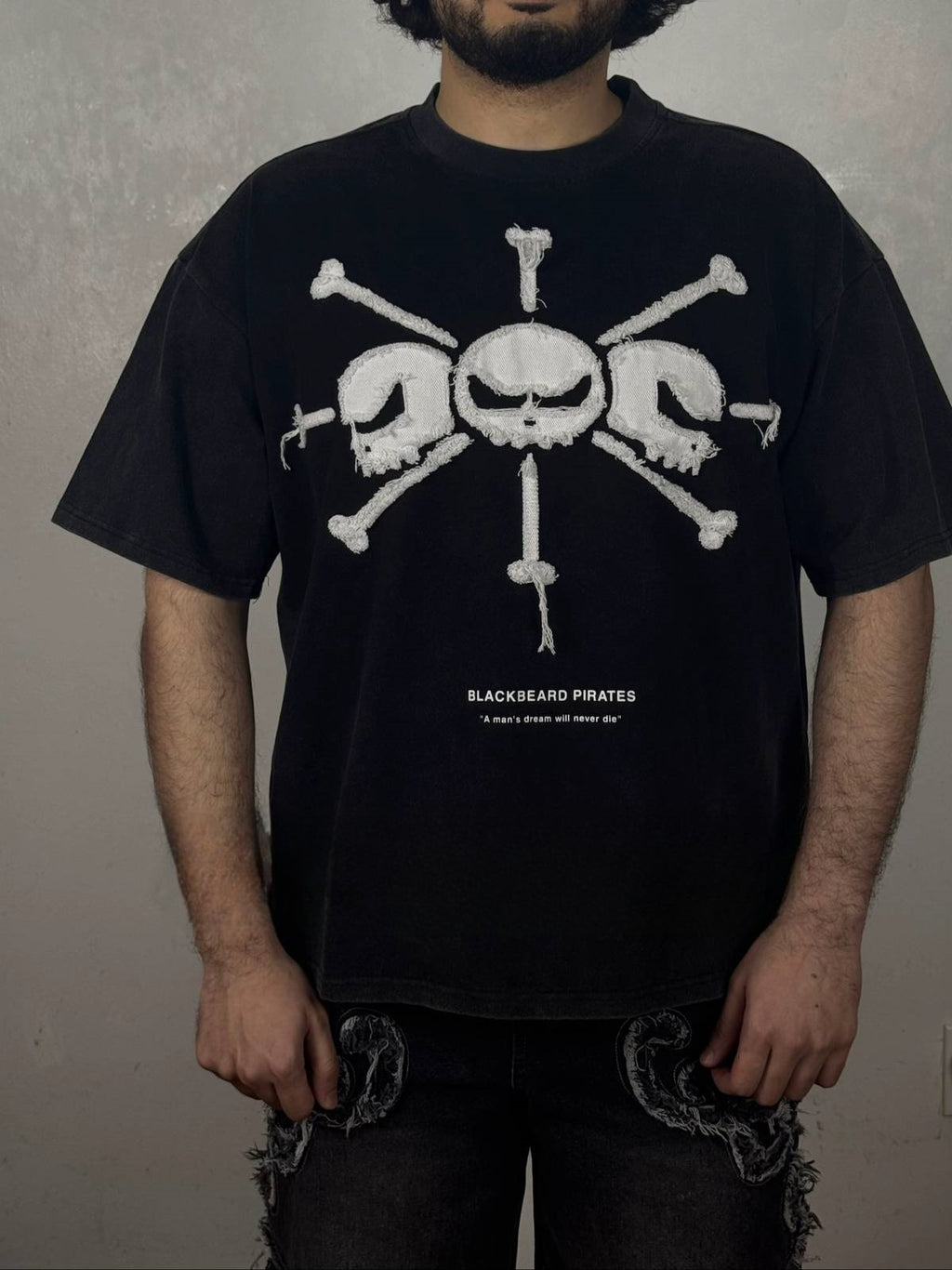 BLACKBEARD TEE
